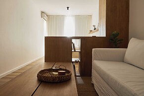 Spacious modern studio