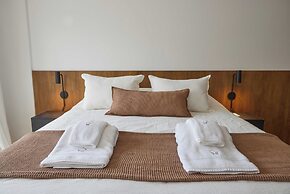 Spacious studio with balcony terrace I