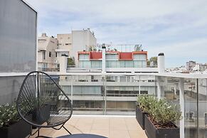 Spacious studio with balcony terrace I