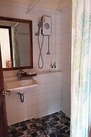 Banmai87 Guest House