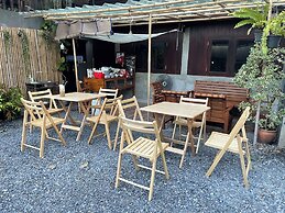 Banmai87 Guest House