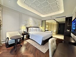 Golden Imperial Hotel