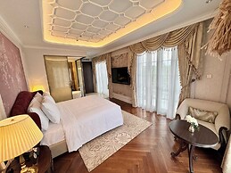 Golden Imperial Hotel