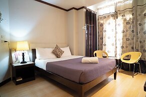 Madonna Hometel and Suites