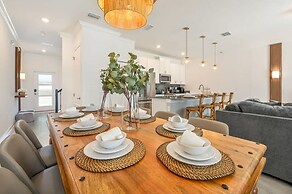 Families Deluxe Dream Vacation 10 min From Disney