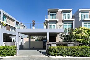 Golden Sea Pool Villa Hua Hin