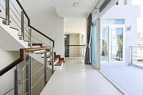 Golden Sea Pool Villa Hua Hin