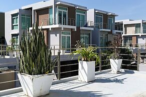Golden Sea Pool Villa Hua Hin