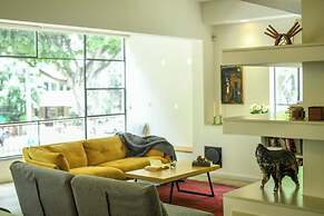 Spacious & Green 3BR Apt w Balcony