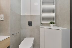 Family Apartment Wrocław by Renters