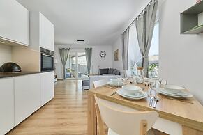 Family Apartment Wrocław by Renters