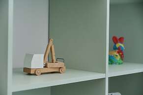 Family Apartment Wrocław by Renters