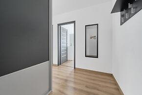 Family Apartment Wrocław by Renters