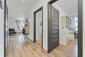 Family Apartment Wrocław by Renters