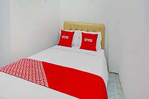 OYO 90793 Btc Guest House Syariah