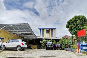 OYO 90793 Btc Guest House Syariah