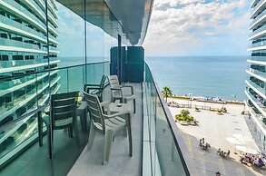 GLOBALSTAY Batumi View Apartments. Beach