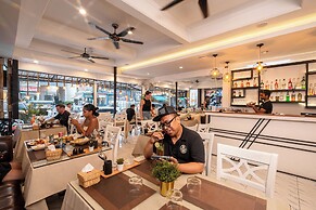 Patong Social Hotel & Restaurant