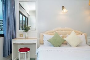 Patong Social Hotel & Restaurant