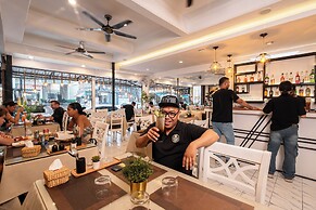 Patong Social Hotel & Restaurant