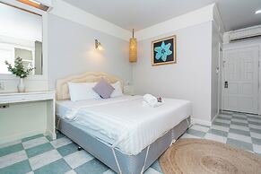 Patong Social Hotel & Restaurant