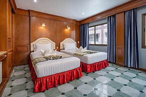 Patong Social Hotel & Restaurant
