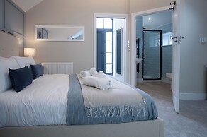 The Hideaway - 2 Bed Holiday Home - Little Haven