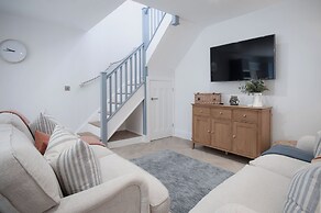 The Hideaway - 2 Bed Holiday Home - Little Haven