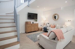 The Hideaway - 2 Bed Holiday Home - Little Haven