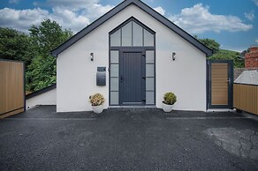 The Hideaway - 2 Bed Holiday Home - Little Haven