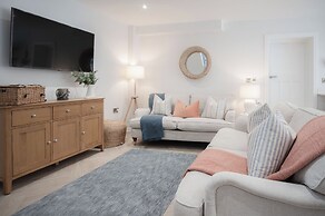 The Hideaway - 2 Bed Holiday Home - Little Haven