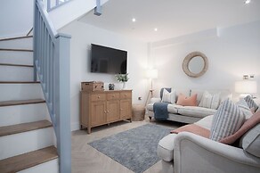 The Hideaway - 2 Bed Holiday Home - Little Haven