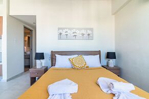 Asterion Luxury Studios Airport