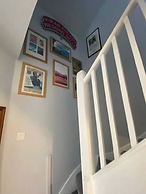 Spacious & Central 2BD House - Brighton