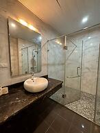 Aimee House - Pham Hong Thai