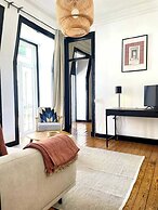 Central Hidden Gem, Rustic Modern 2 Bedroom Flat