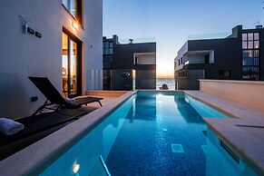 Crystal Holiday Residence II