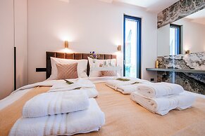 Crystal Holiday Residence II