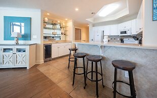 Phoenix West 2202 3 Bedroom Condo