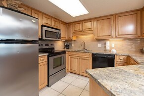 Phoenix Vi 6410 2 Bedroom Condo