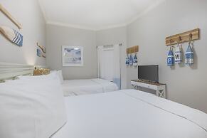 Phoenix West 1606 3 Bedroom Condo