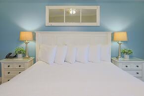 Phoenix West 1606 3 Bedroom Condo