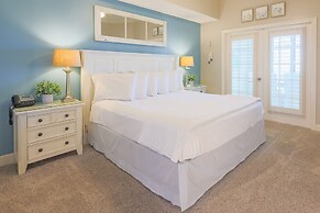 Phoenix West 1606 3 Bedroom Condo