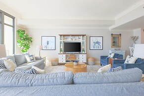 Phoenix West 1606 3 Bedroom Condo