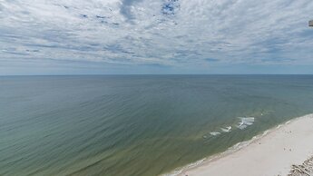 Phoenix West Ii 2407 3 Bedroom Condo
