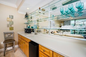 Phoenix On The Bay 1429 2 Bedroom Condo