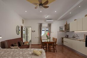 Pool Apartment Yellow Sun Omiš