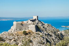 Pool Apartment Yellow Sun Omiš