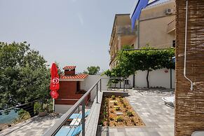 Pool Apartment Yellow Sun Omiš