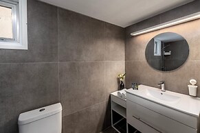 Protaras H2O Seafront Suite